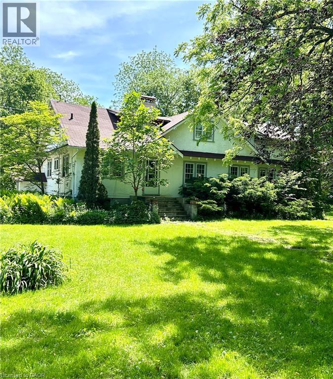 399 NORFOLK Street S - 2