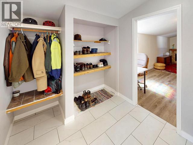 42-4500 CLARIDGE ROAD - 12