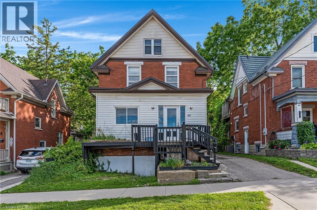 91 CHARLES Street E - 1