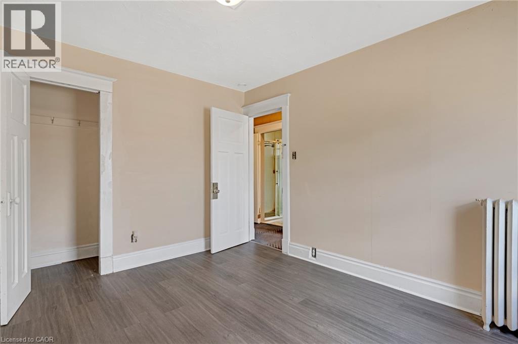 91 CHARLES Street E - 18
