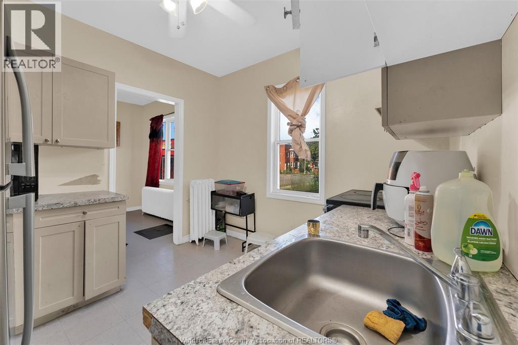 538 Louis AVENUE - 9