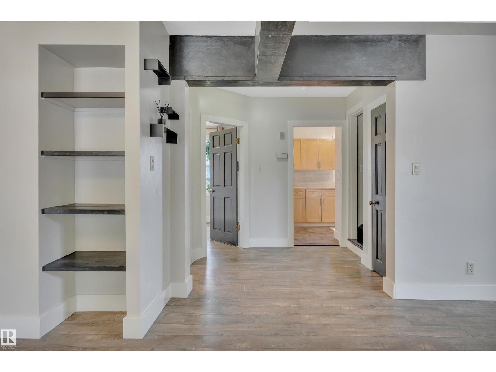 12015 124 ST NW - 12
