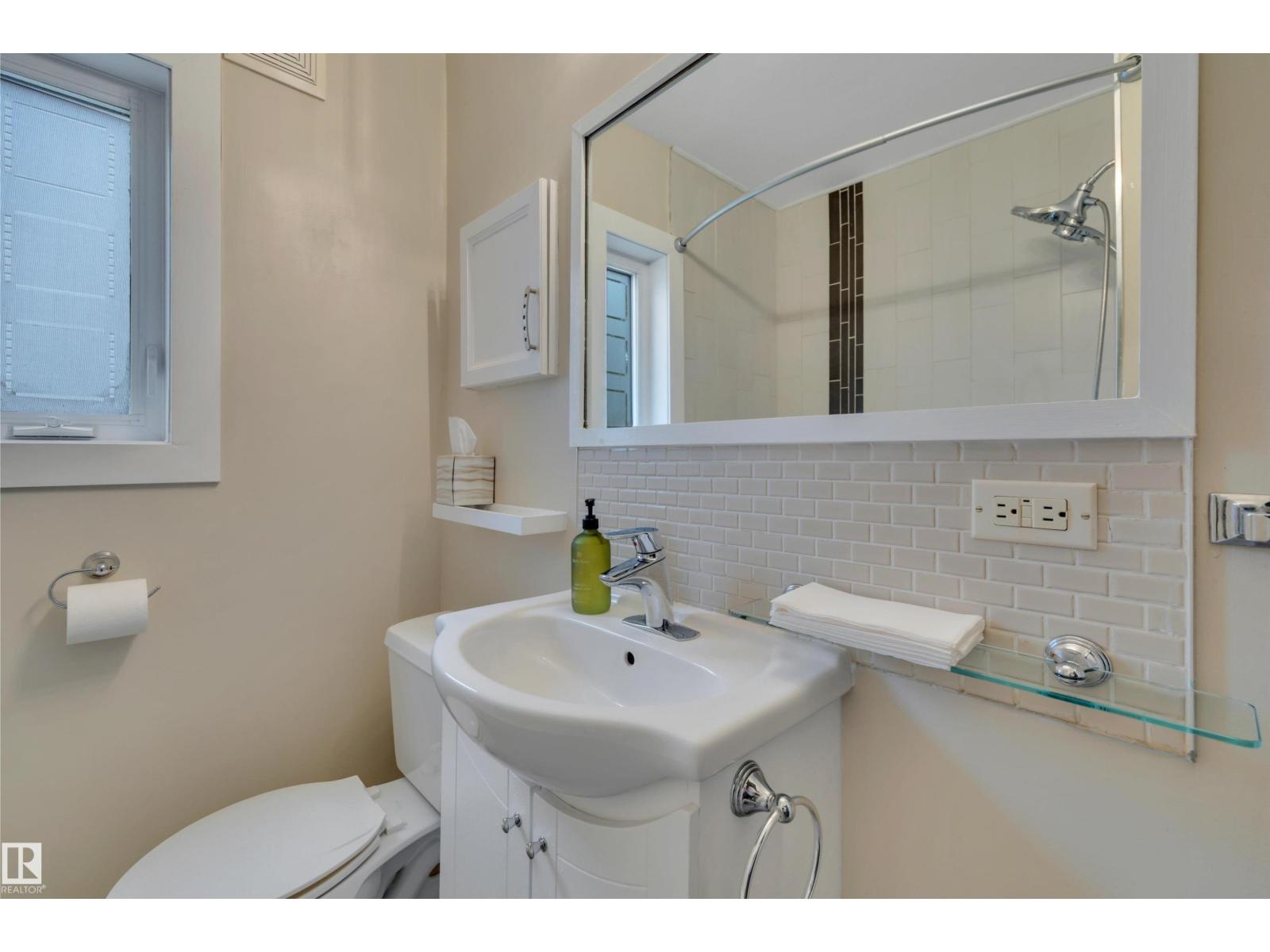 12015 124 ST NW - 22