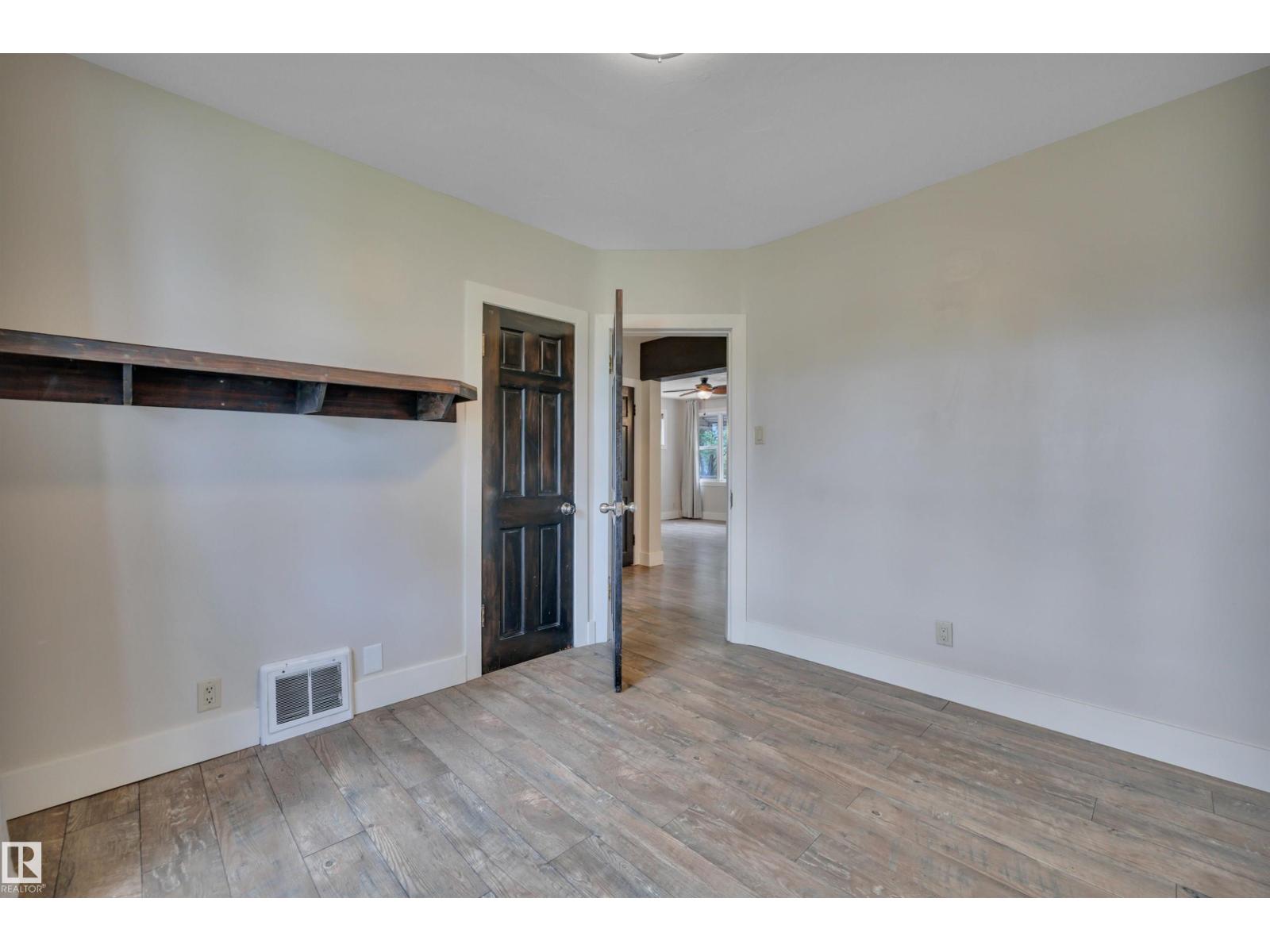 12015 124 ST NW - 21