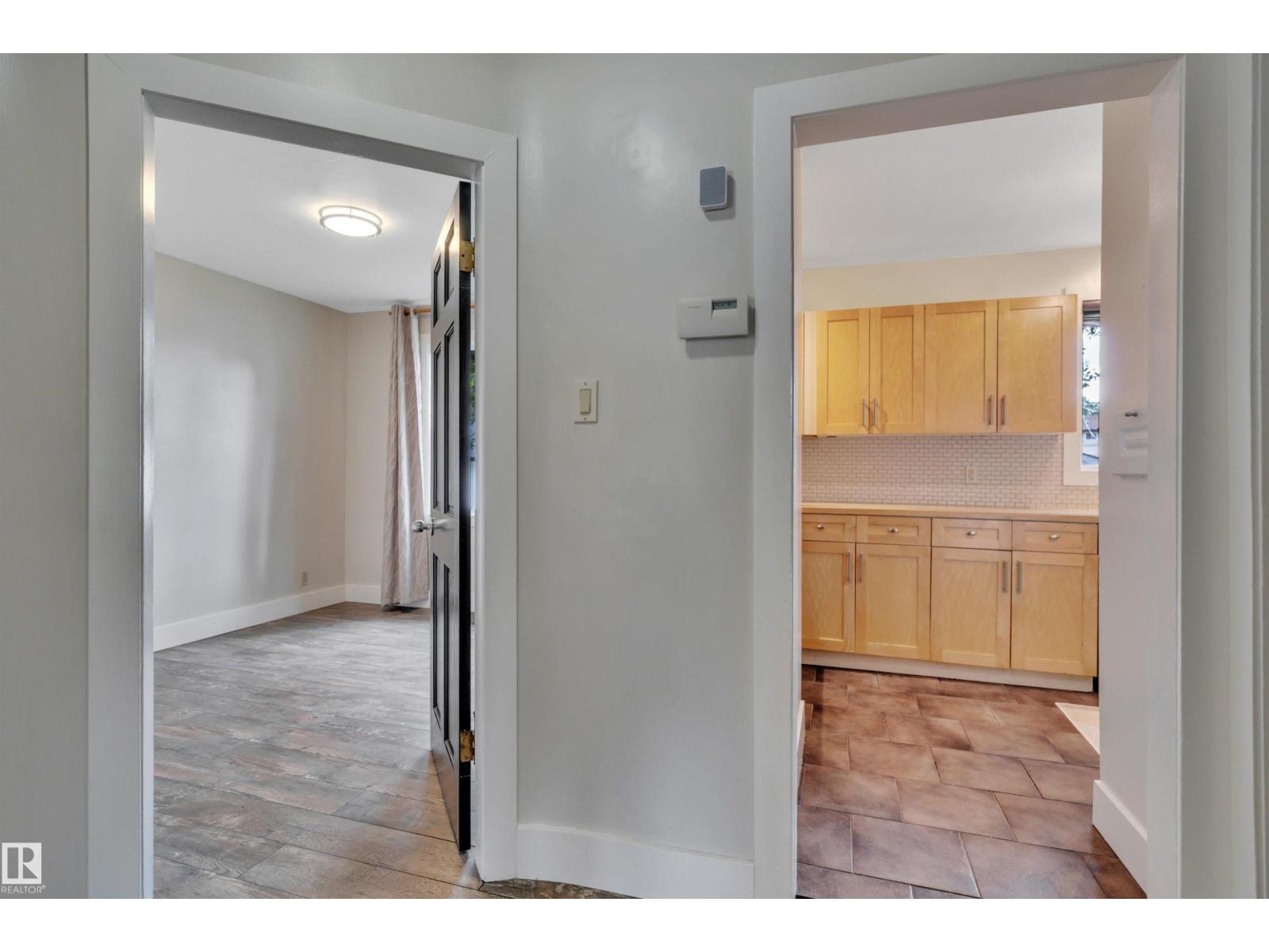12015 124 ST NW - 17