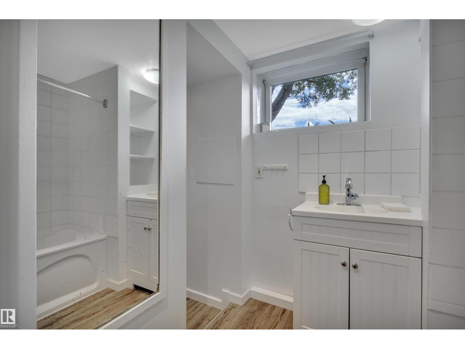 12015 124 ST NW - 46