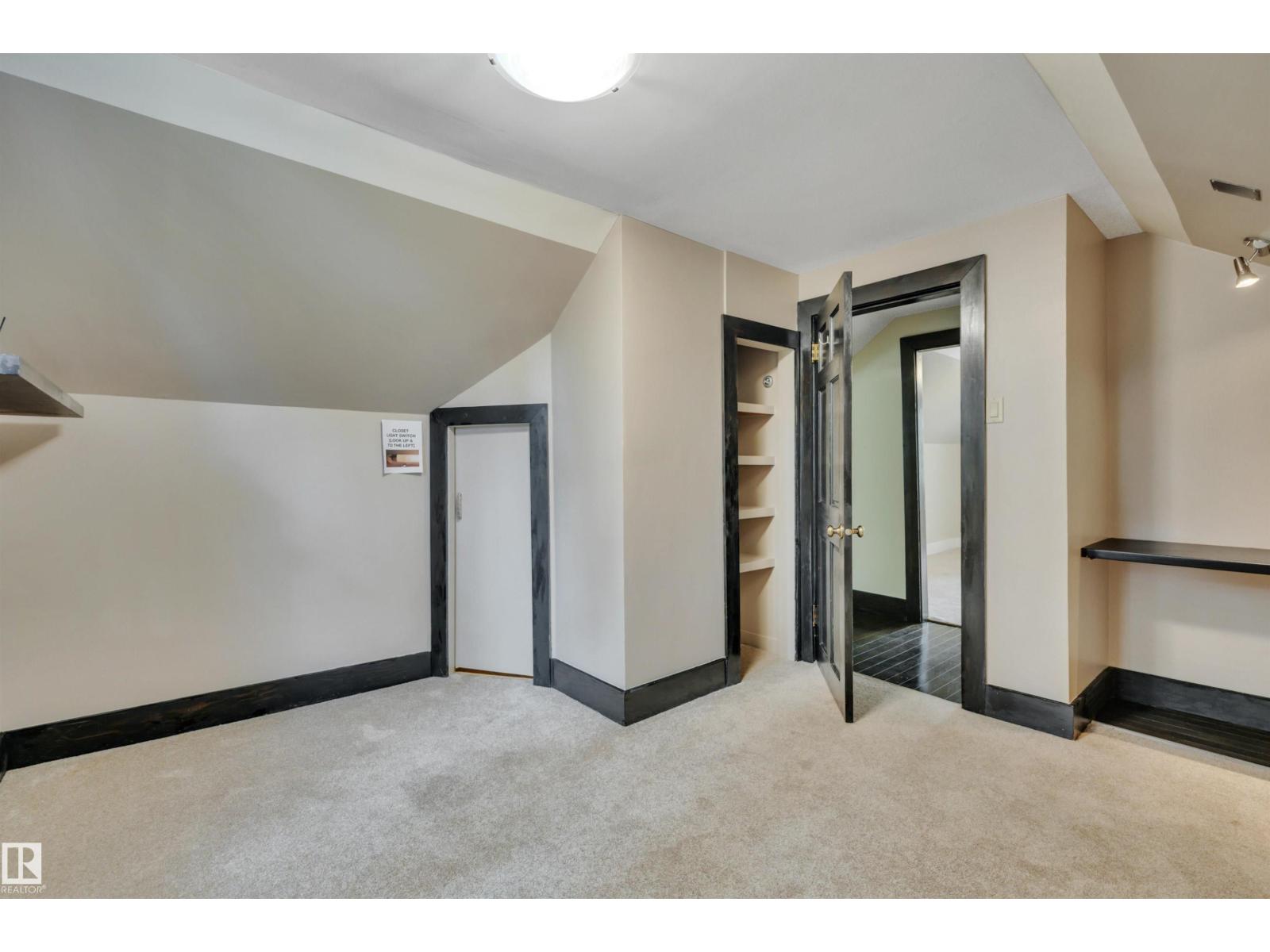 12015 124 ST NW - 29