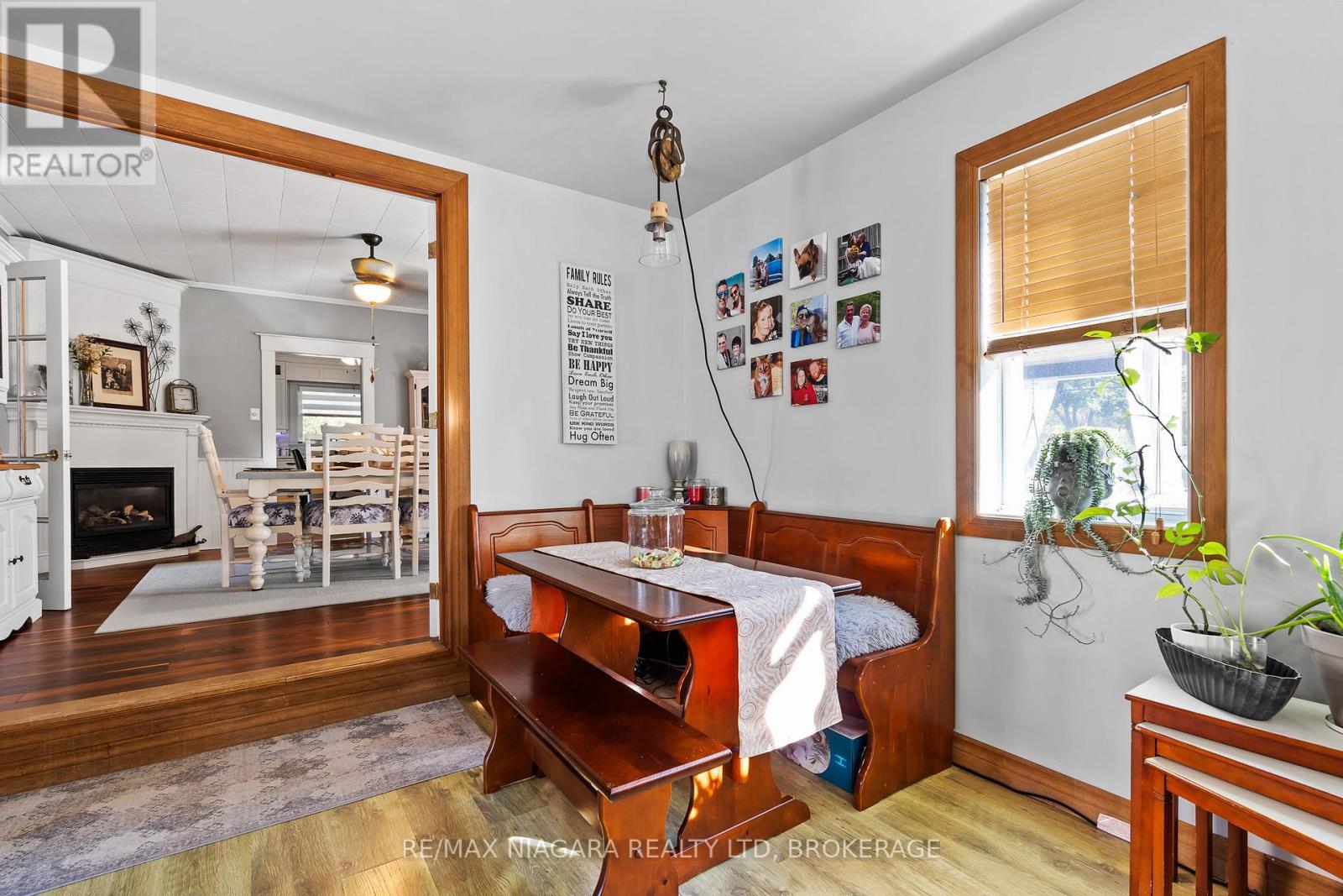 11562 LAKESHORE ROAD - 37