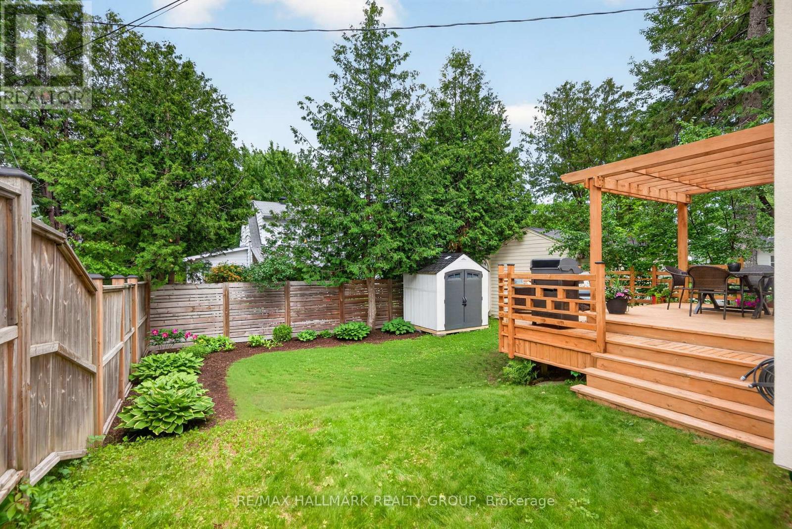 3 Bed, 3 Bath House for Sale in Ottawa – 1 BEDFORD CRESCENT, Ottawa – MLS# X13473606 - Image 46