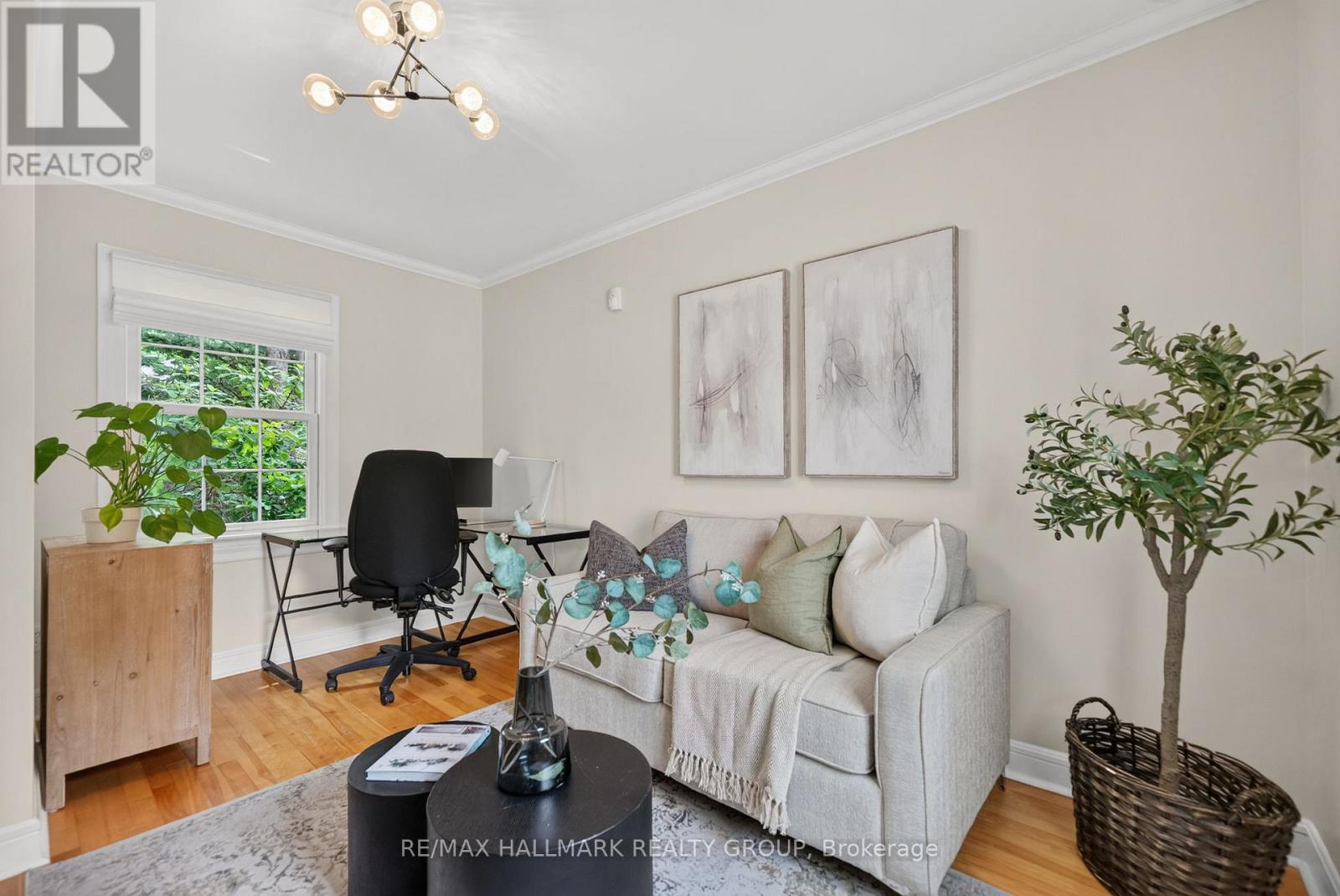 3 Bed, 3 Bath House for Sale in Ottawa – 1 BEDFORD CRESCENT, Ottawa – MLS# X13473606 - Image 8