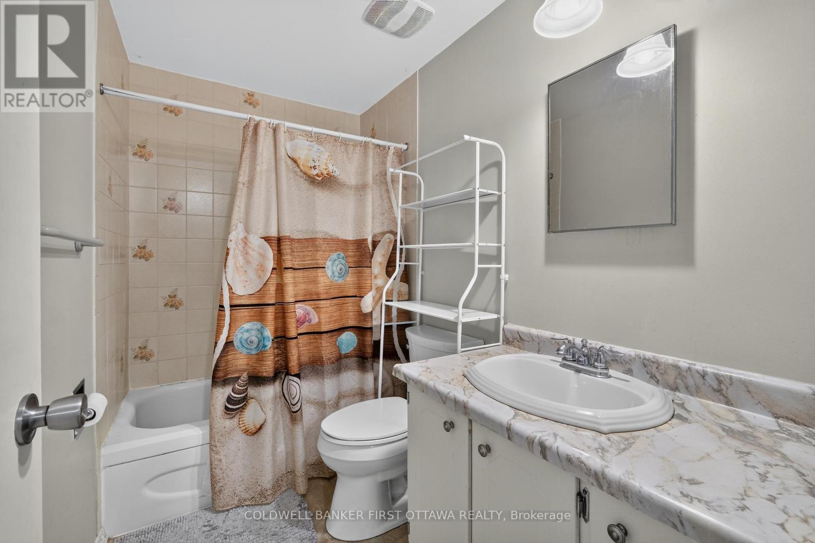 3 Bed, 2 Bath House for Sale in Ottawa – 98 – 1444 PALMERSTON DRIVE, Ottawa – MLS# X13473634 - Image 21