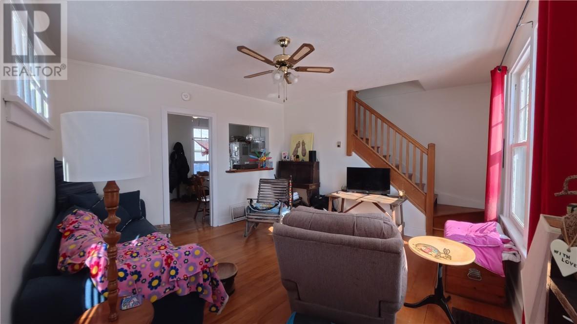 1021 Crescent Street Unit# A & B - 14