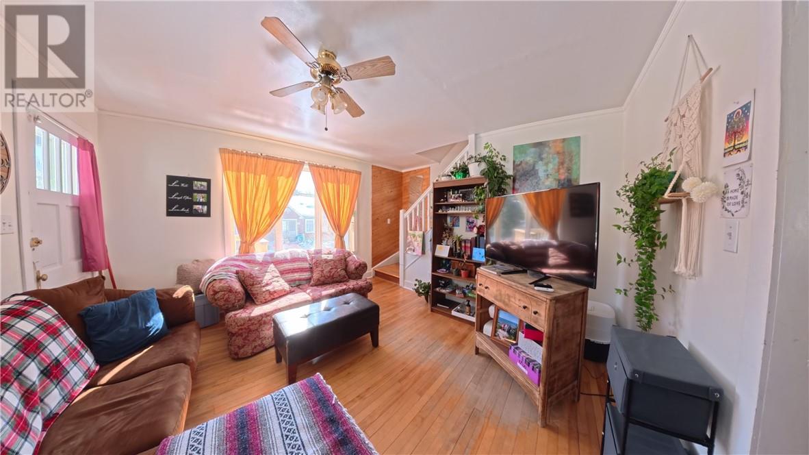 1021 Crescent Street Unit# A & B - 25
