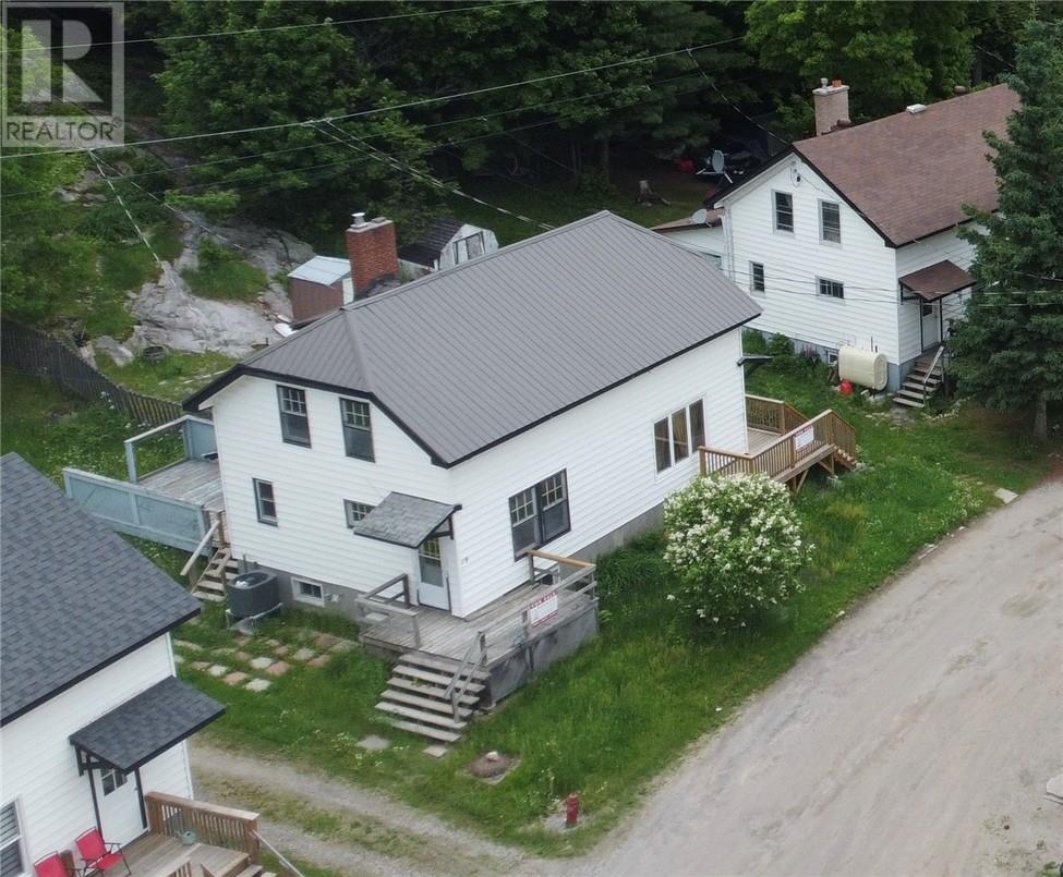 1021 Crescent Street Unit# A & B - 8