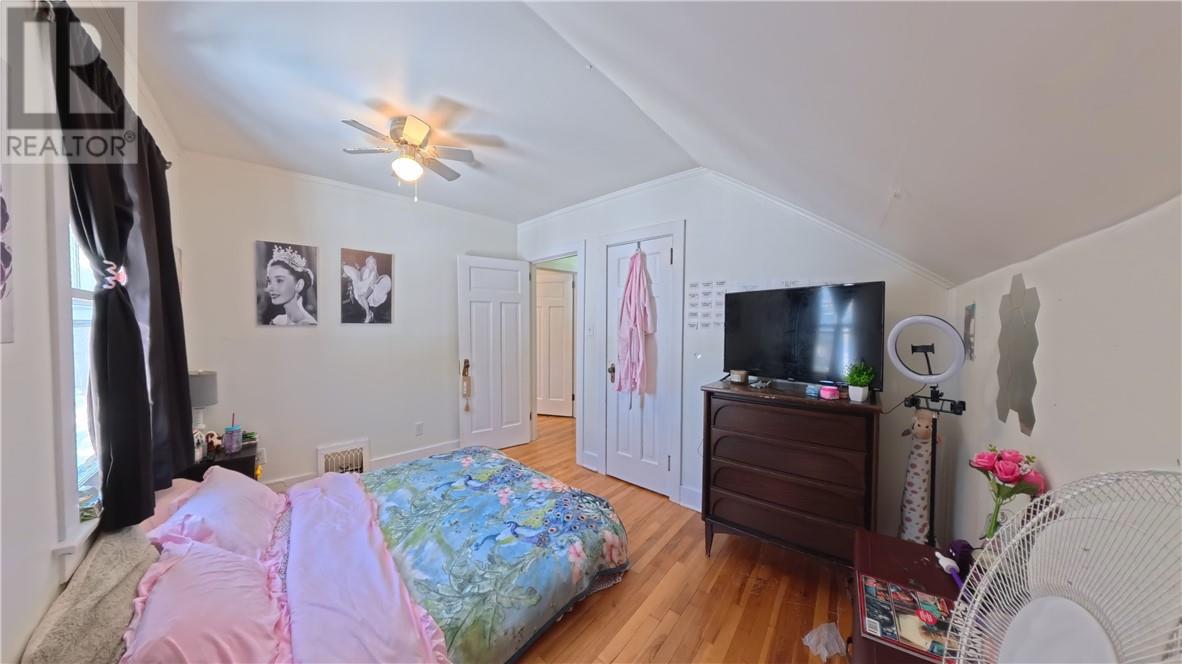 1021 Crescent Street Unit# A & B - 26