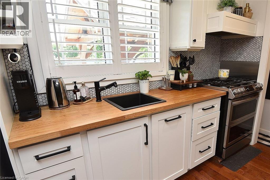 3-bedroom home for sale at 8 SHERIDAN Boulevard, Simcoe ON · photo 17 of 51