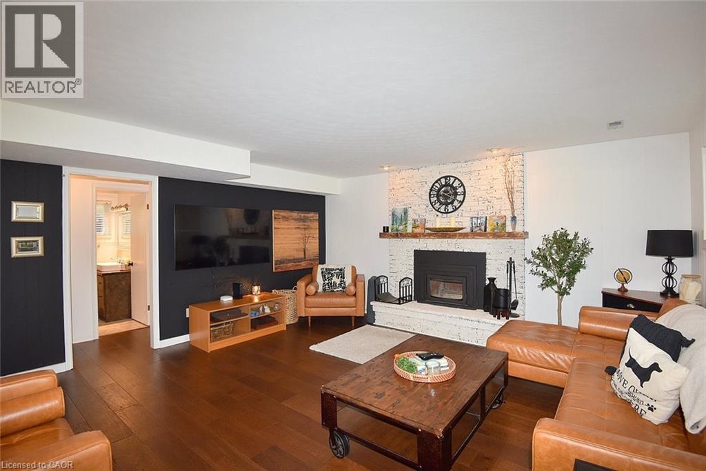 3-bedroom home for sale at 8 SHERIDAN Boulevard, Simcoe ON · photo 28 of 51