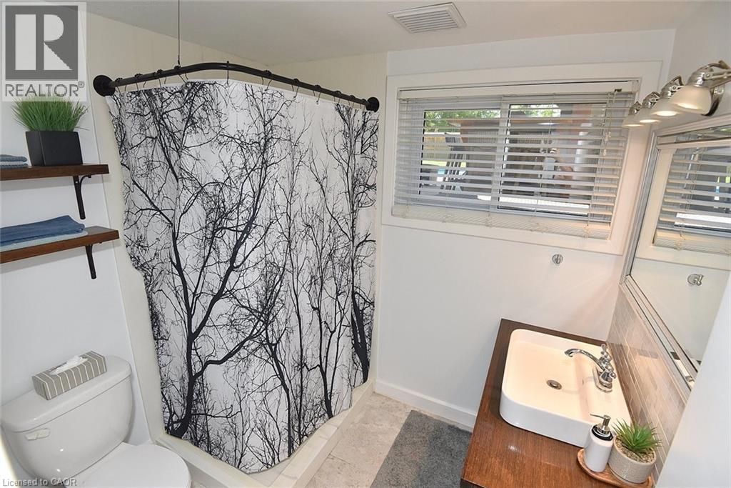 3-bedroom home for sale at 8 SHERIDAN Boulevard, Simcoe ON · photo 30 of 51