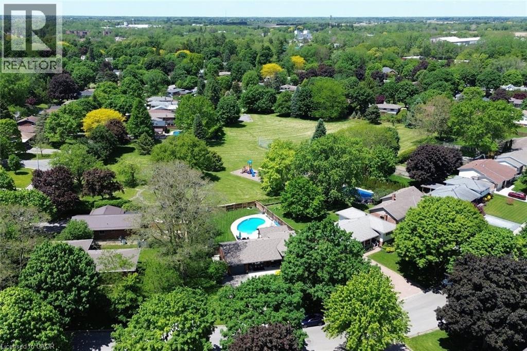 3-bedroom home for sale at 8 SHERIDAN Boulevard, Simcoe ON · photo 3 of 51