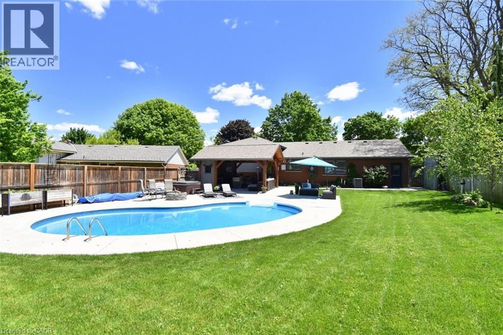 3-bedroom home for sale at 8 SHERIDAN Boulevard, Simcoe ON · photo 36 of 51