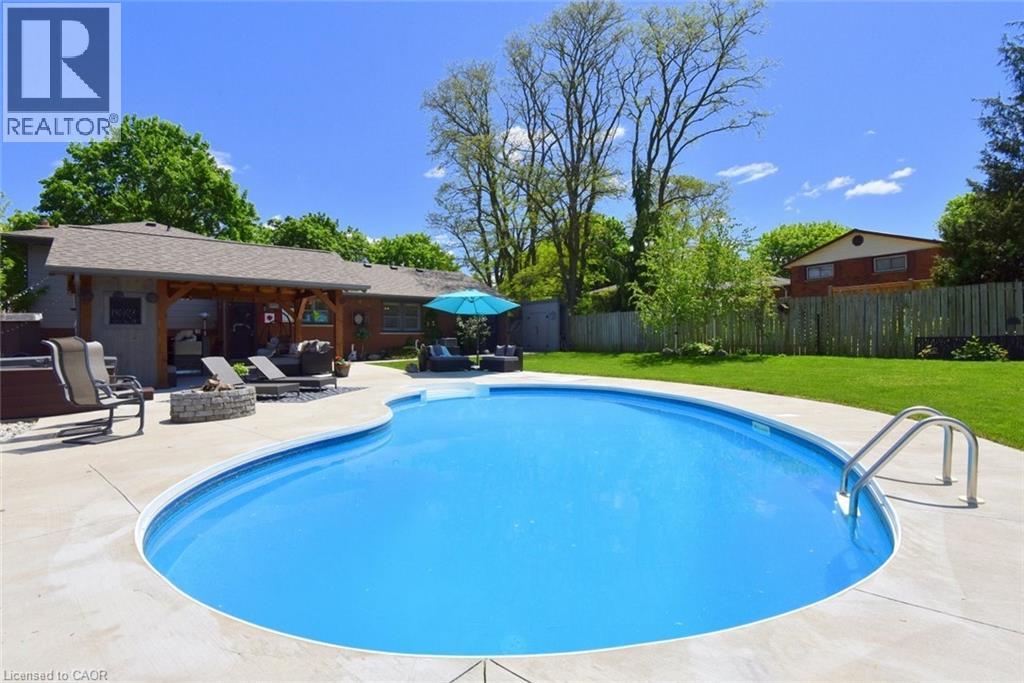 3-bedroom home for sale at 8 SHERIDAN Boulevard, Simcoe ON · photo 44 of 51