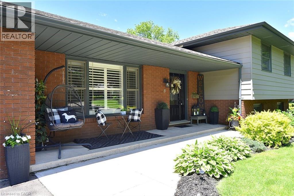 3-bedroom home for sale at 8 SHERIDAN Boulevard, Simcoe ON · photo 10 of 51