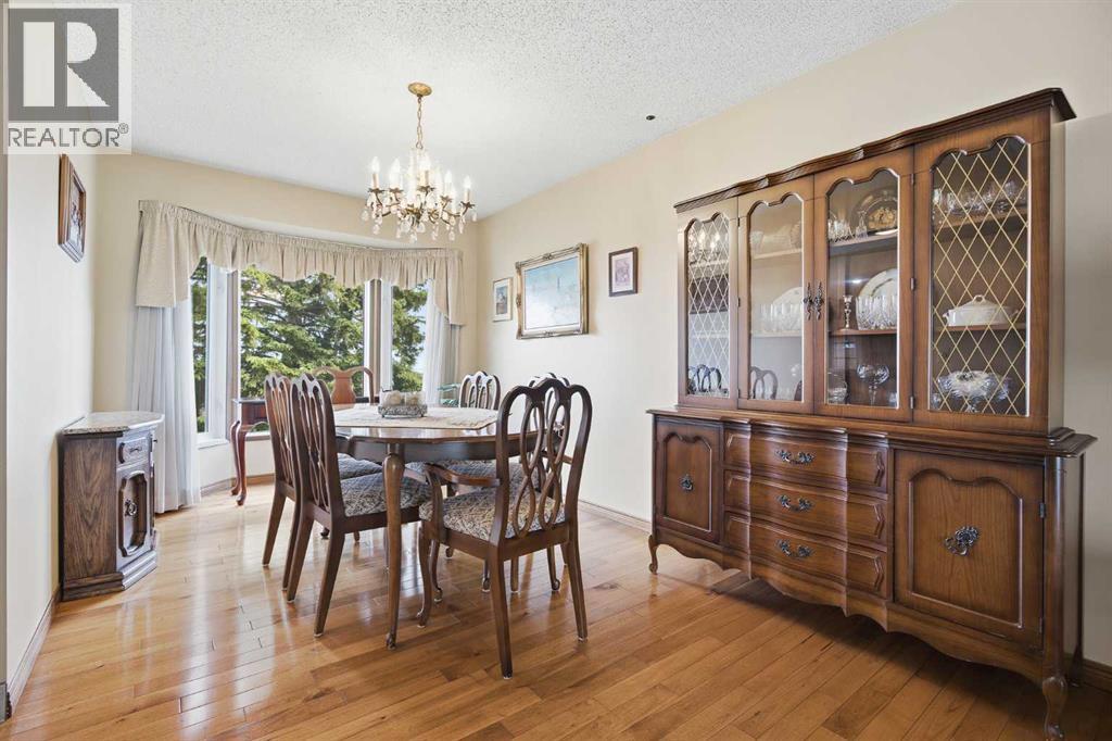 Formal Dinning room