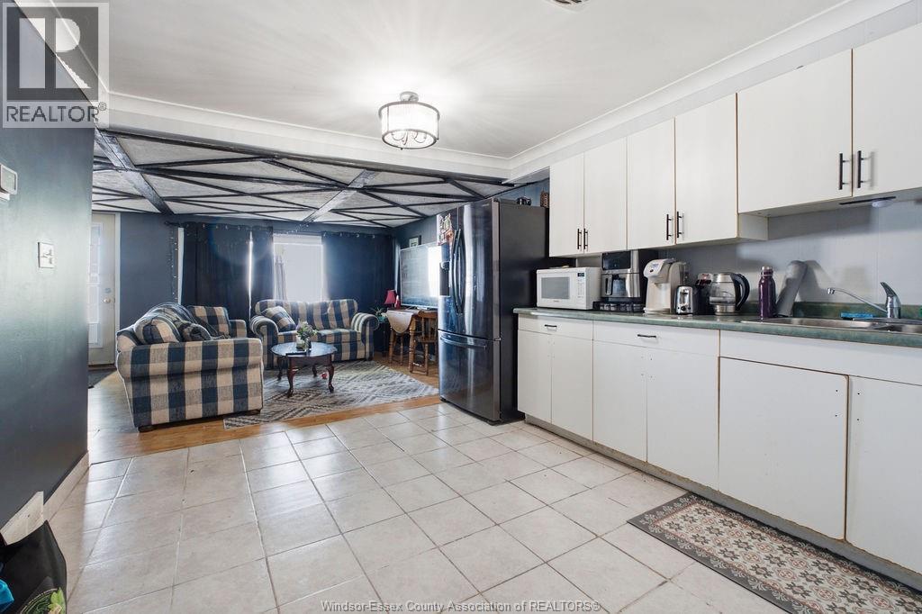 1437 HERITAGE ROAD - 3