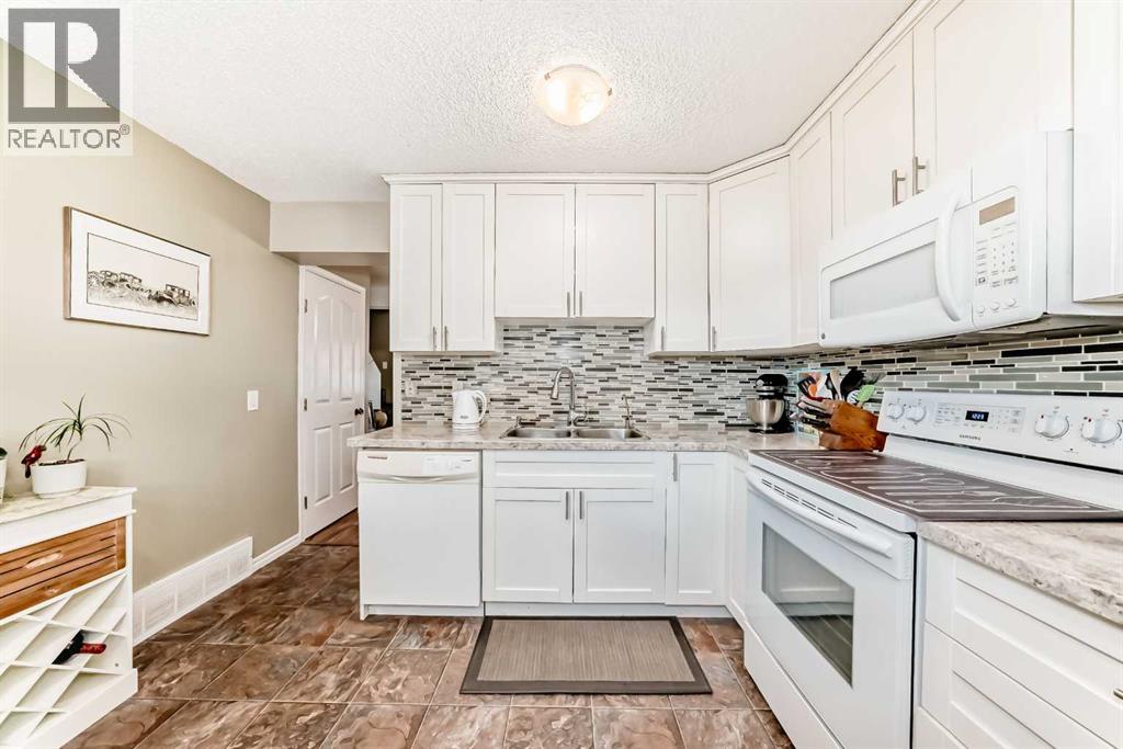 48 Millcrest Way SW - 13