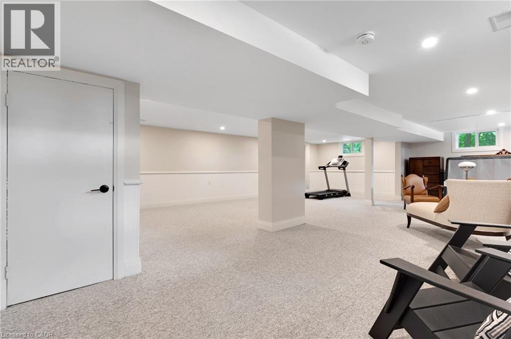 1 BLACKFRIARS Place - 32