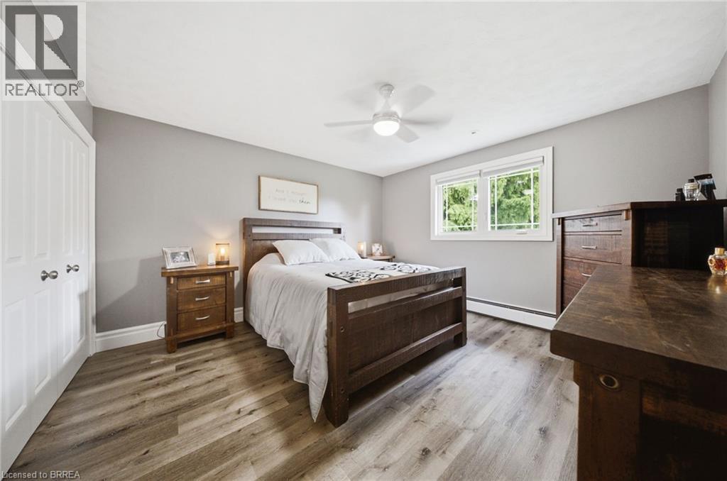 3-bedroom home for sale at 17 PLEASANT Crescent, Brantford ON · photo 17 of 42