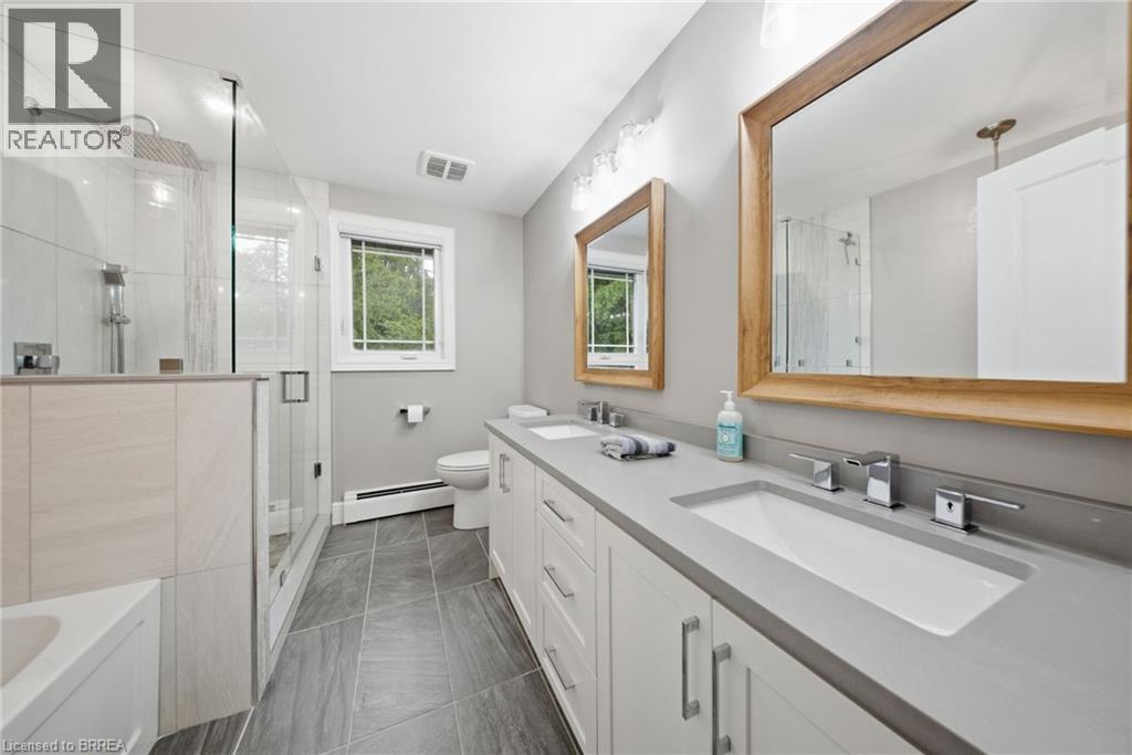 3-bedroom home for sale at 17 PLEASANT Crescent, Brantford ON · photo 20 of 42
