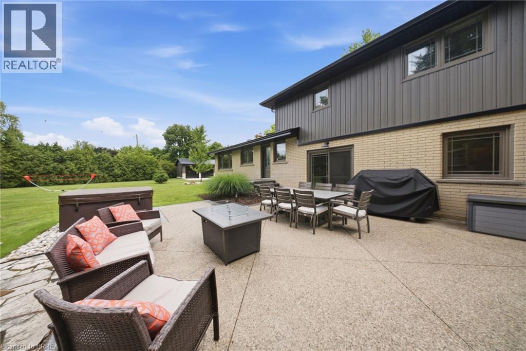 3-bedroom home for sale at 17 PLEASANT Crescent, Brantford ON · photo 31 of 42