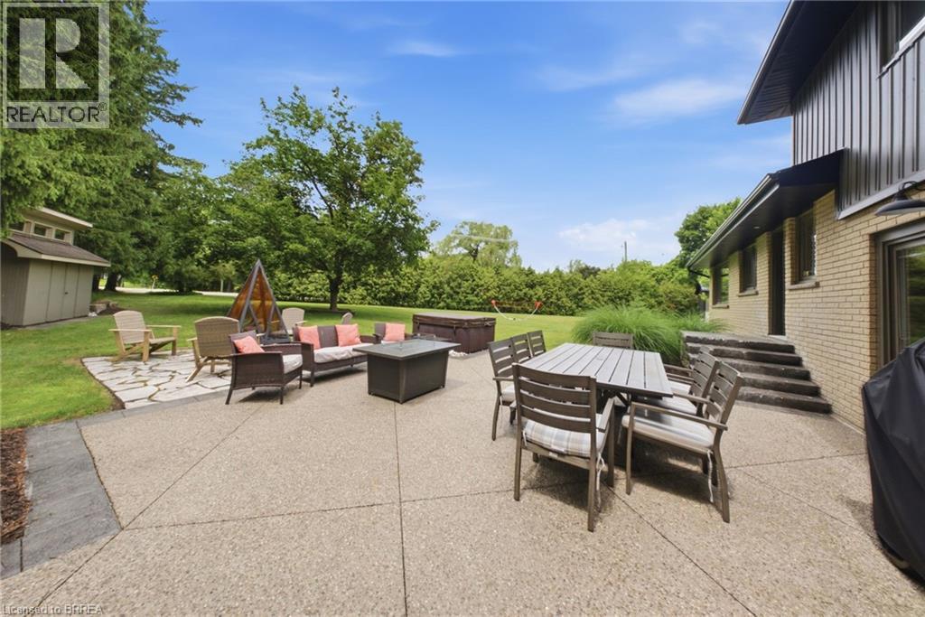3-bedroom home for sale at 17 PLEASANT Crescent, Brantford ON · photo 32 of 42