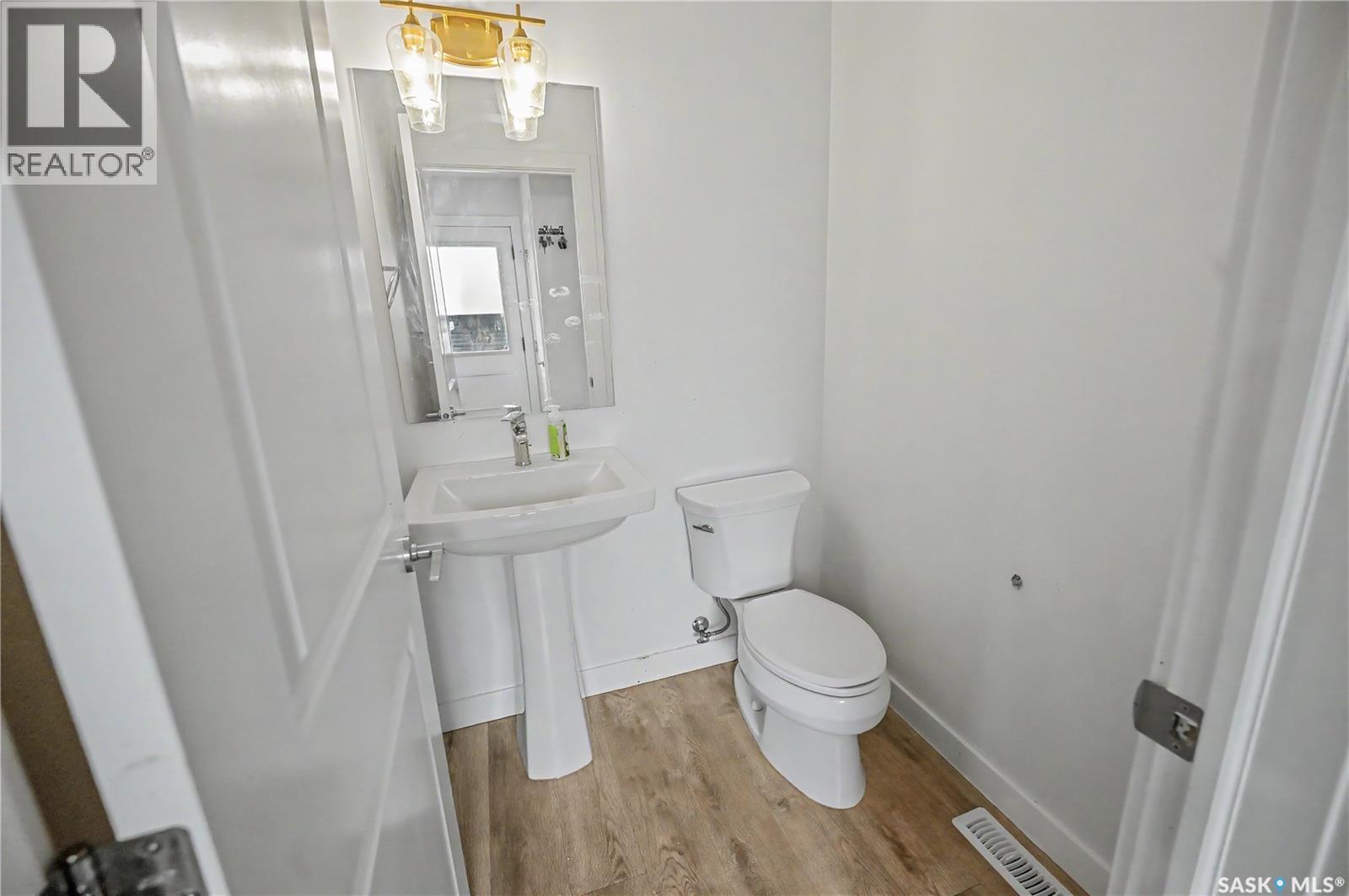 #106 Westfield ROAD - 10
