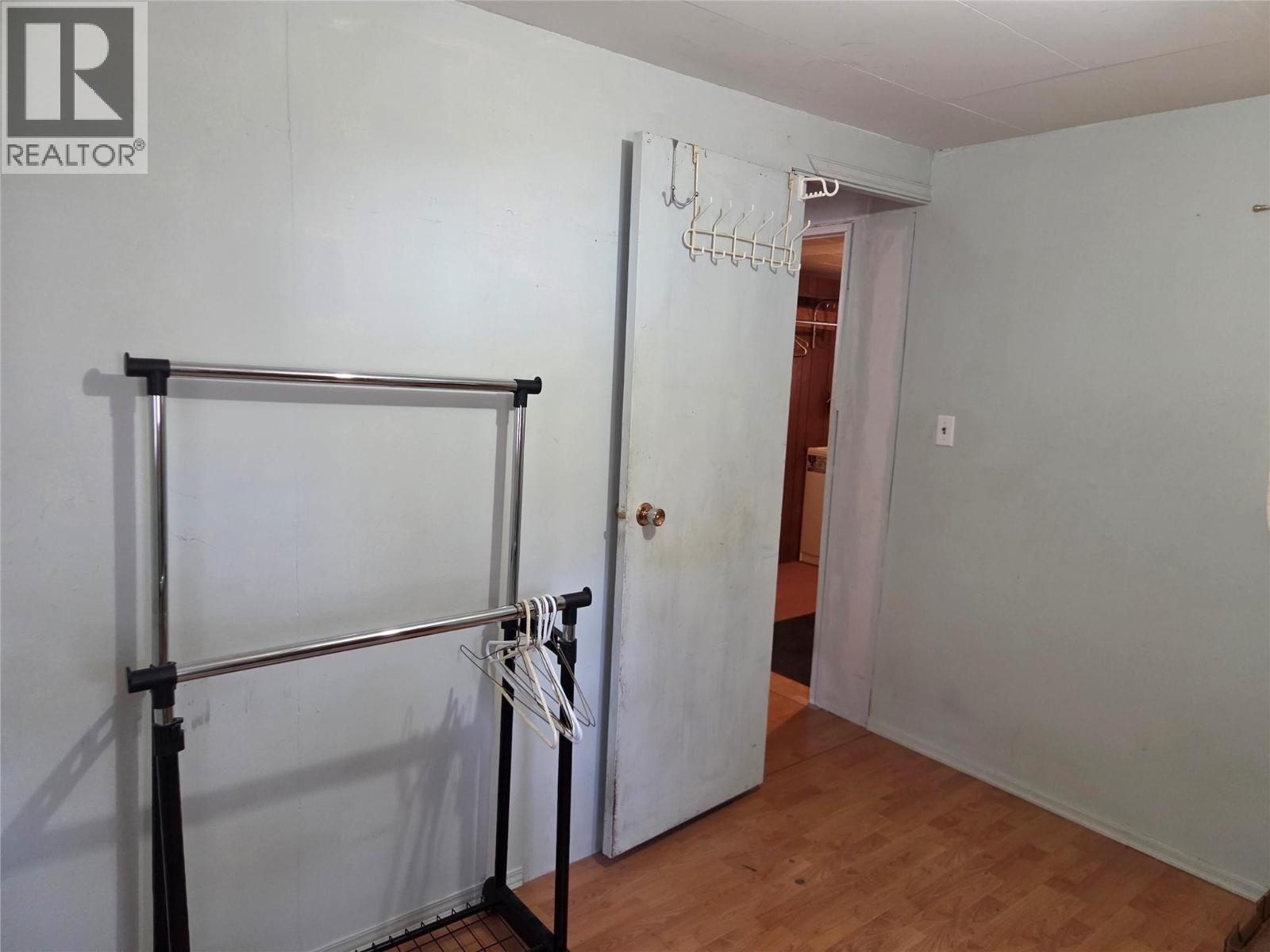 #15 1498 Main Street - 8
