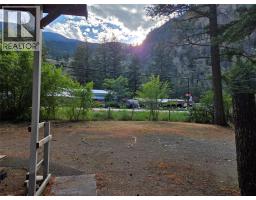 1498 Main Street Unit# 15, Olalla, BC V0X1N6 Photo 21
