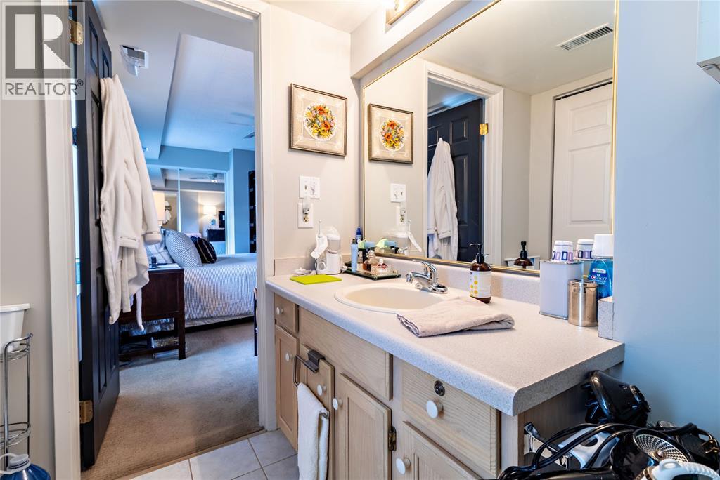 #801 10 VAN ALLEN AVENUE - 14