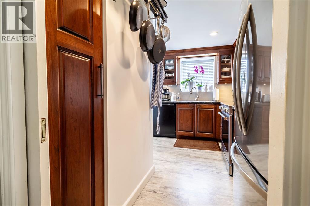 #801 10 VAN ALLEN AVENUE - 20