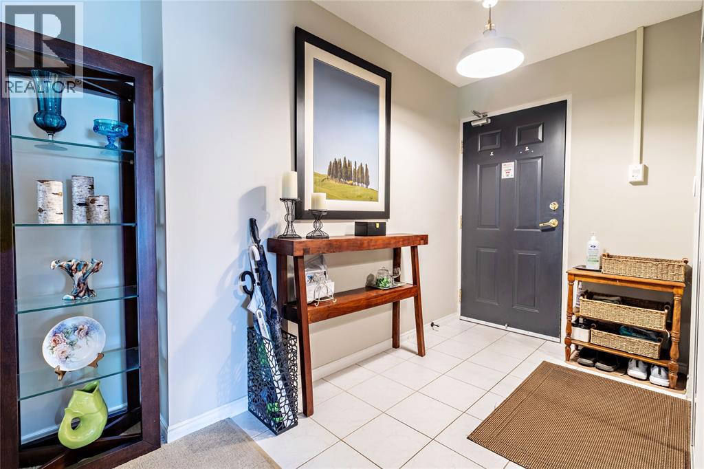#801 10 VAN ALLEN AVENUE - 6