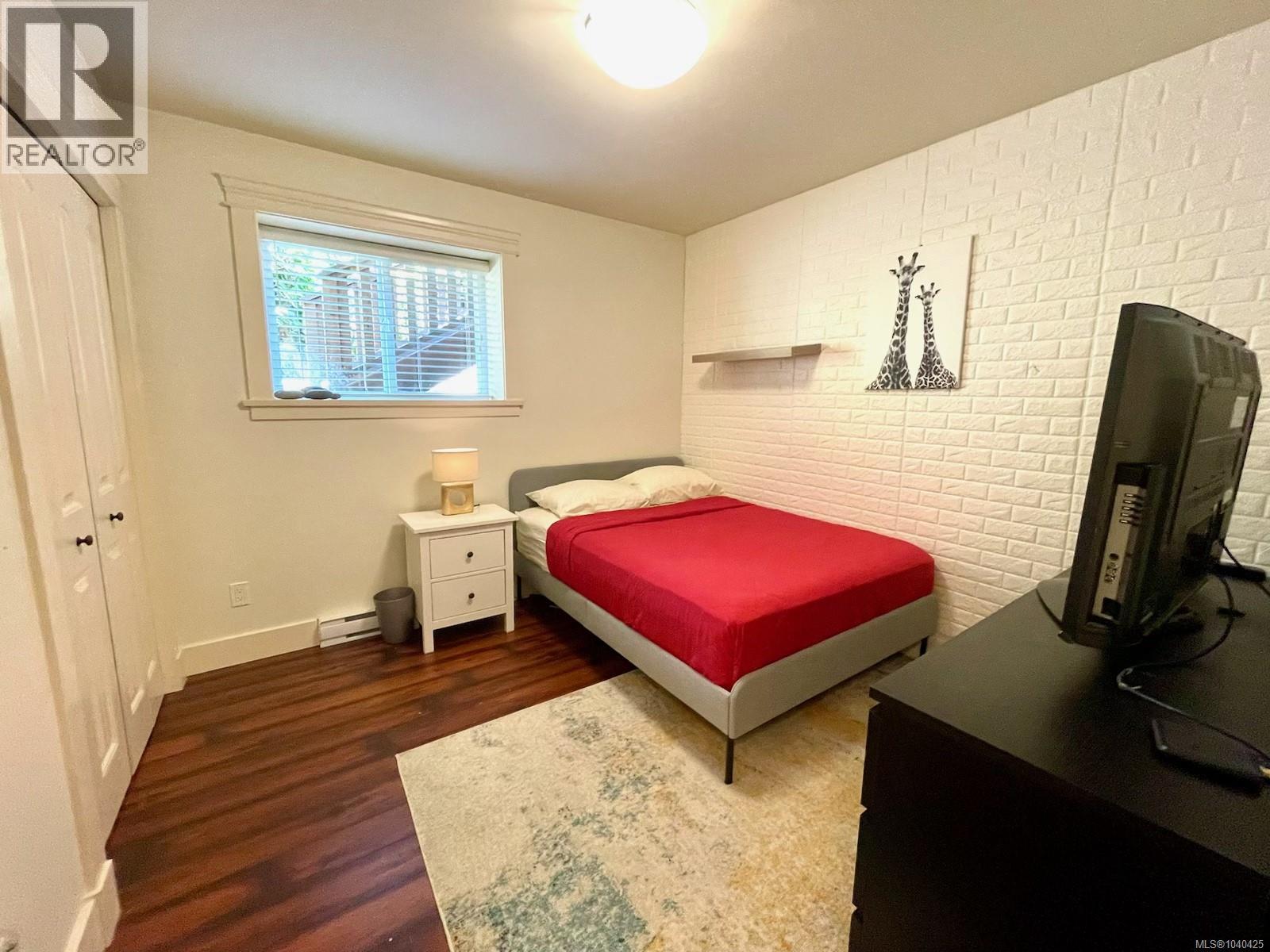 897 Pratt Rd - 36