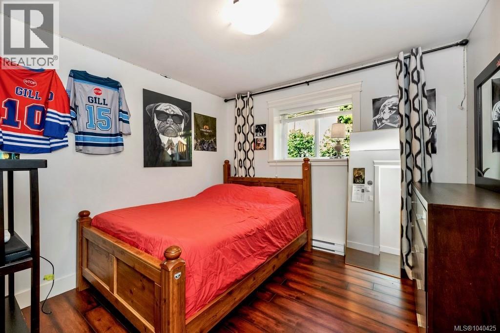 897 Pratt Rd - 34