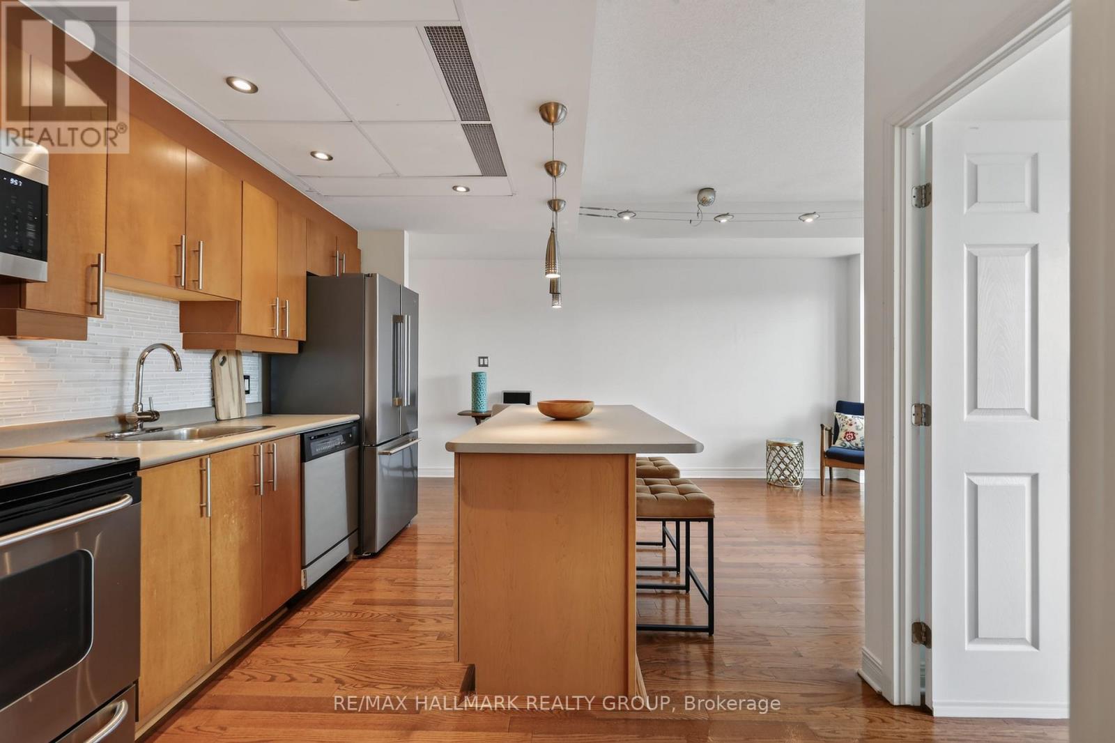 1 Bed, 1 Bath Apartment for Sale in Ottawa – 605 – 134 YORK STREET, Ottawa – MLS# X13473832 - Image 12