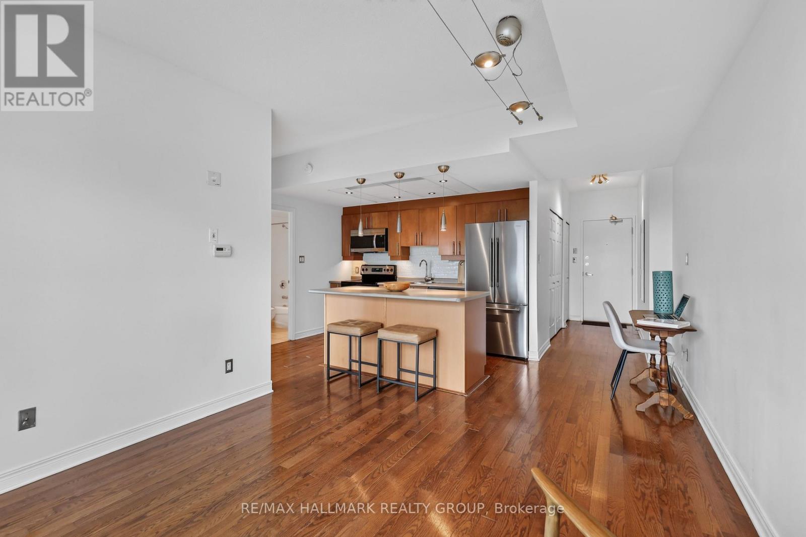 1 Bed, 1 Bath Apartment for Sale in Ottawa – 605 – 134 YORK STREET, Ottawa – MLS# X13473832 - Image 5