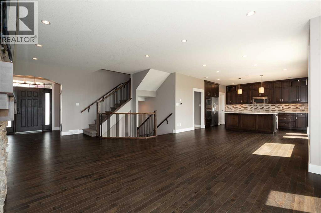 788 Canyonview Close W — photo 6