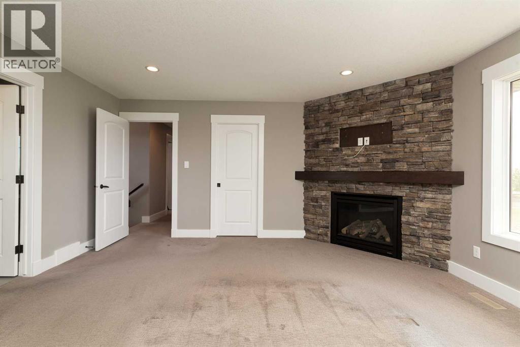 788 Canyonview Close W — photo 16