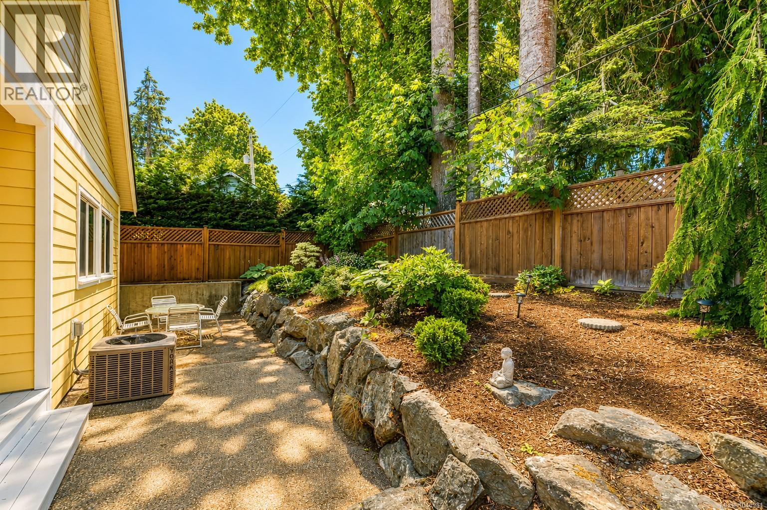 5888 Stonehaven Dr - 30