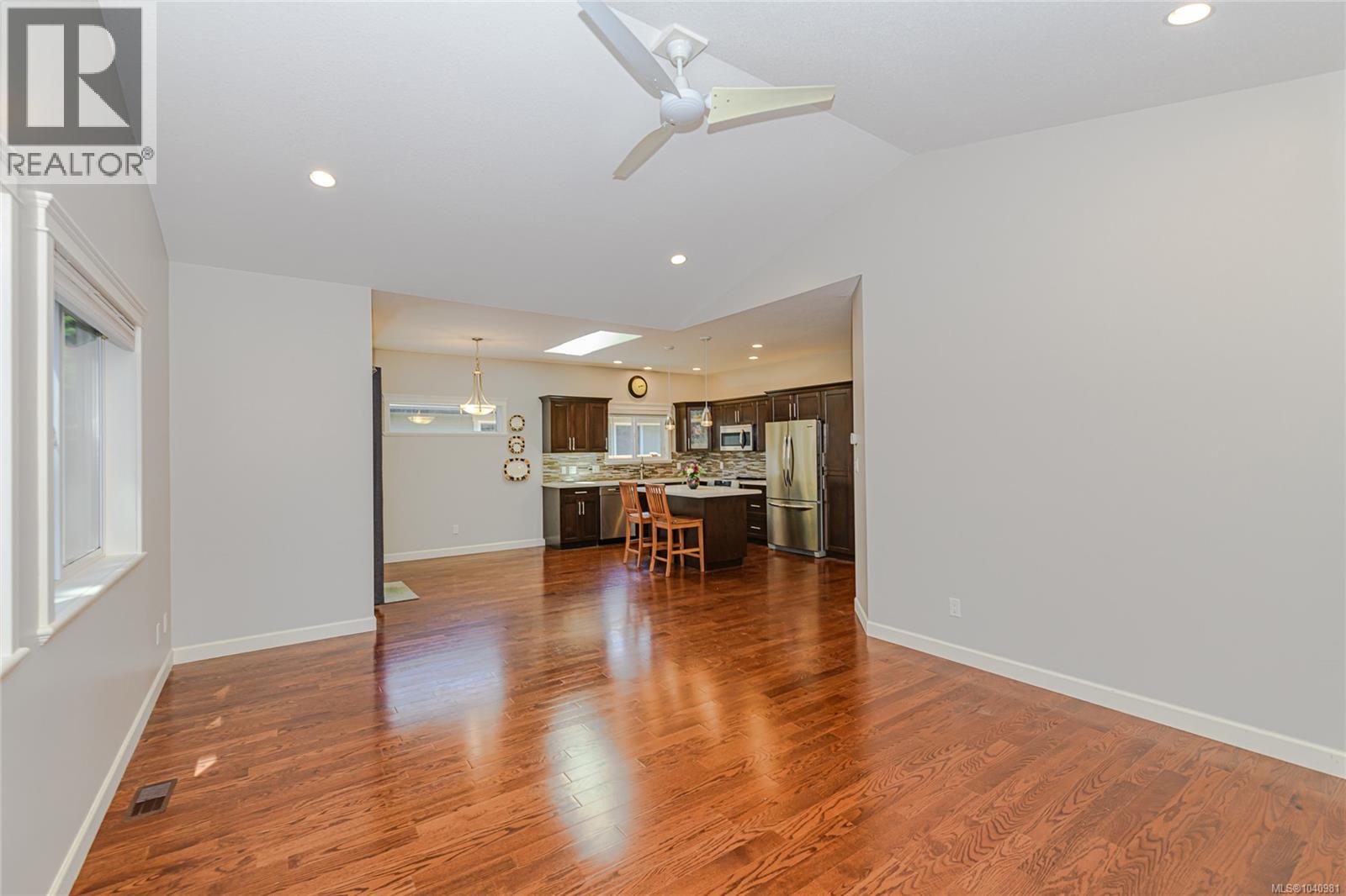 5888 Stonehaven Dr - 7