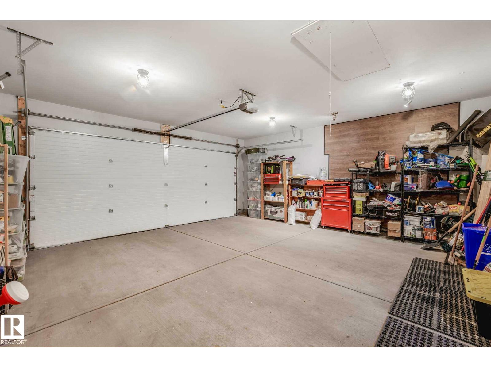 16024 12 AV SW — photo 39