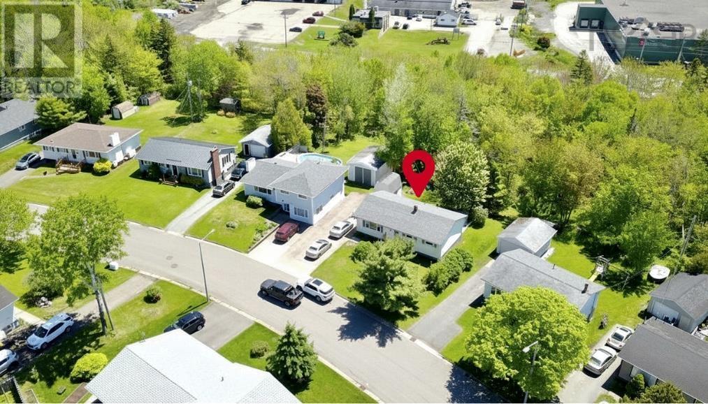 18 Oak Crescent - 2